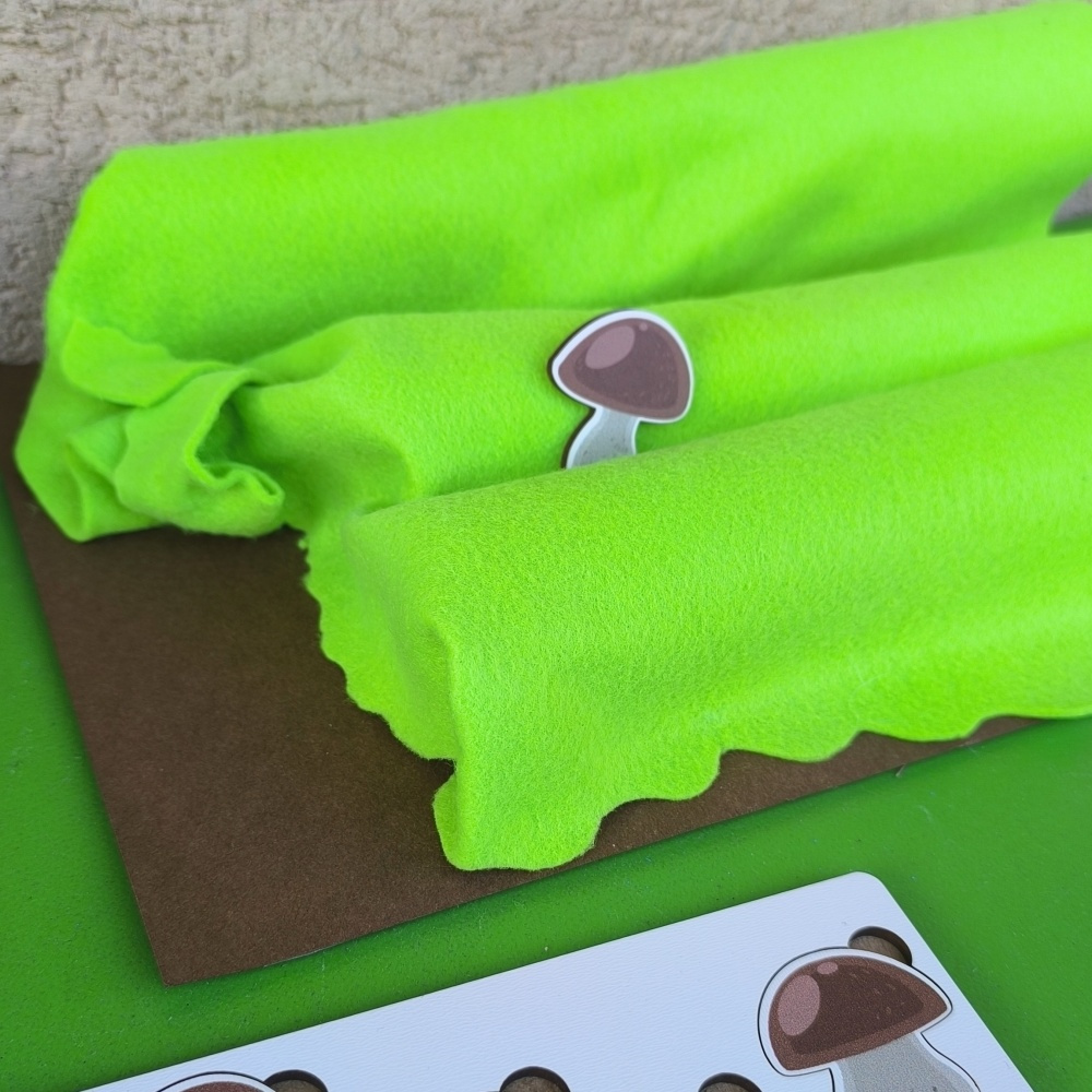 Aktivity Hříbky podzim - stojánek z kartonu ruliček tp výroba